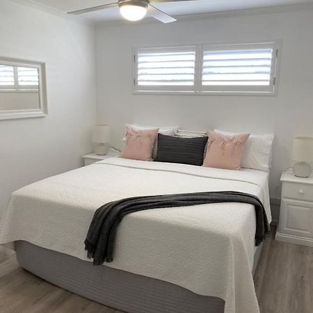 Rainbow Beach Dream Newly Renovated Stylish One Bedroom Apartment ภายนอก รูปภาพ
